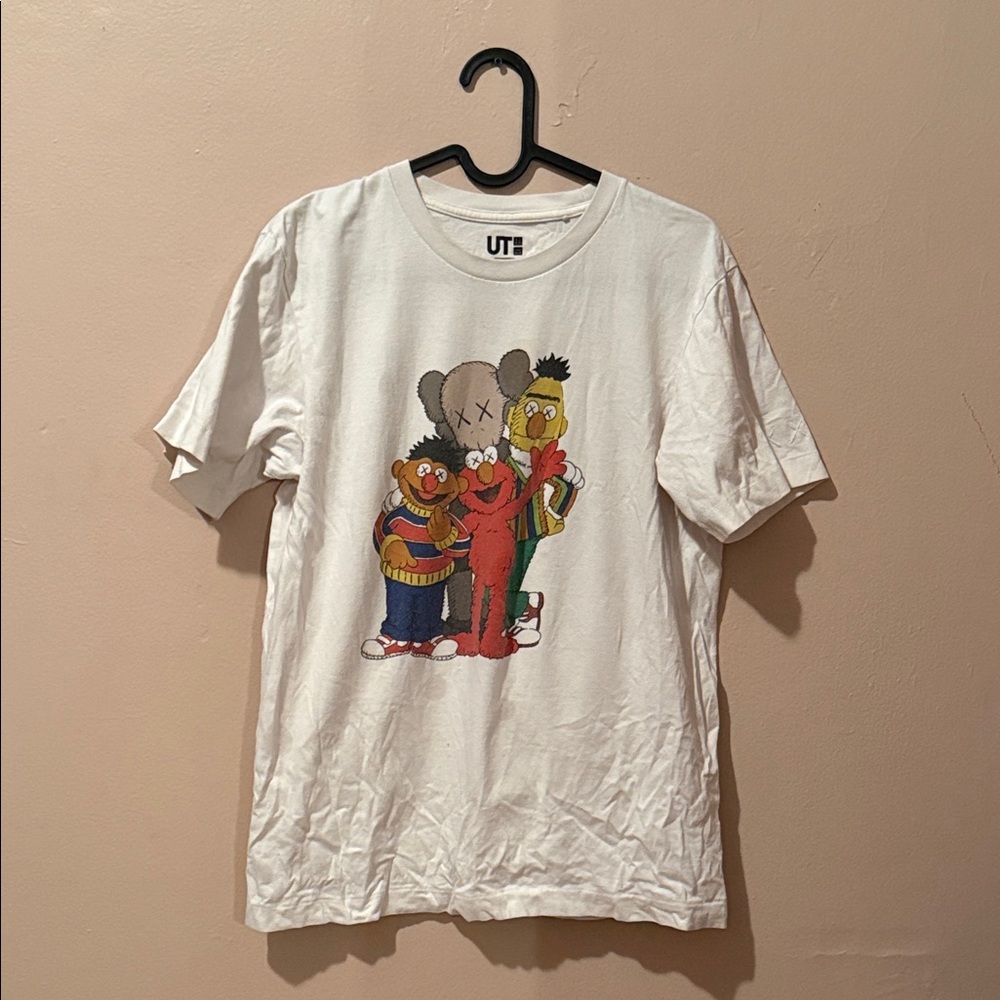 Uniqlo x KAWS White Graphic Tee